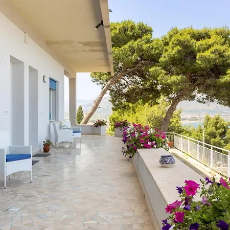 Solemar Sicilia - Delle Rocce Apartment *
